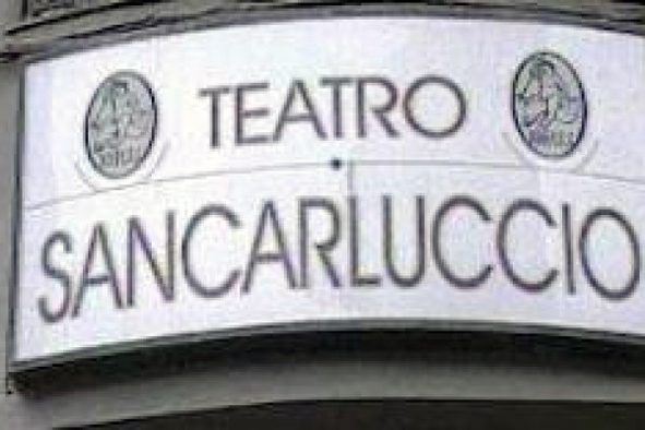 L'esterno del teatro