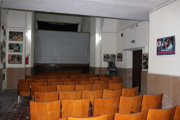 La sala del CineClub Materdei di Napoli