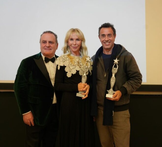 Capri, Hollywood 2023: Trudy Styler premia Garrone