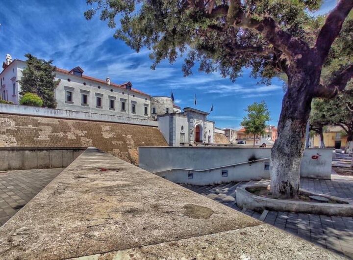 Pulcinella. Castello dei Conti (foto Massimo Pascolini)