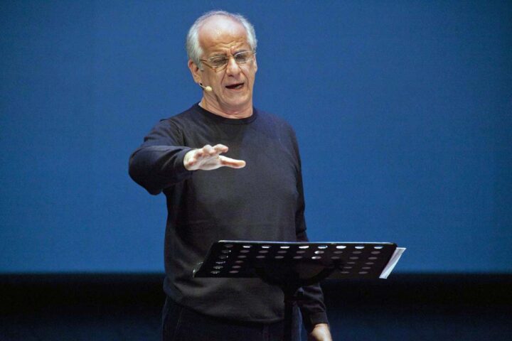 spettacolo:Toni Servillo legge Napoli