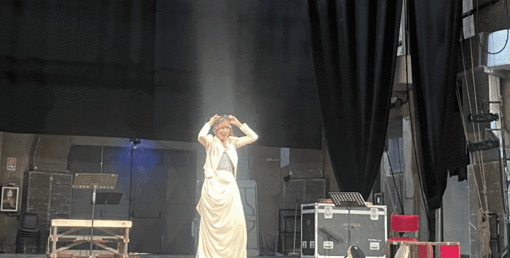 Anna Foglietta in Scottature