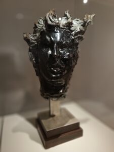Lucio Fontana - Medusa
