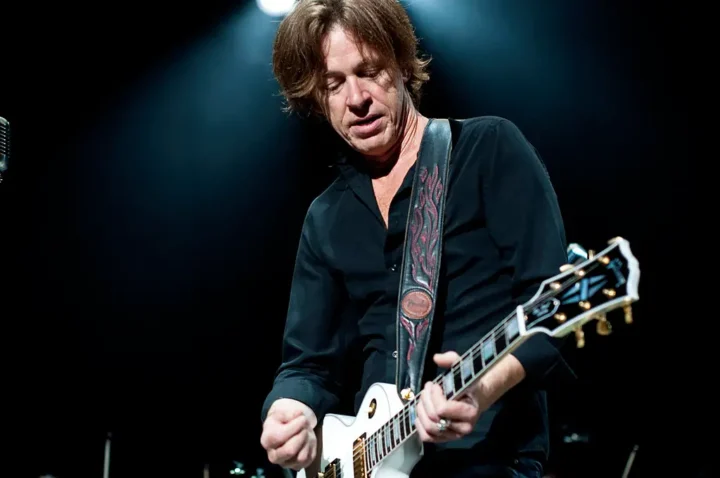 Dominic Miller