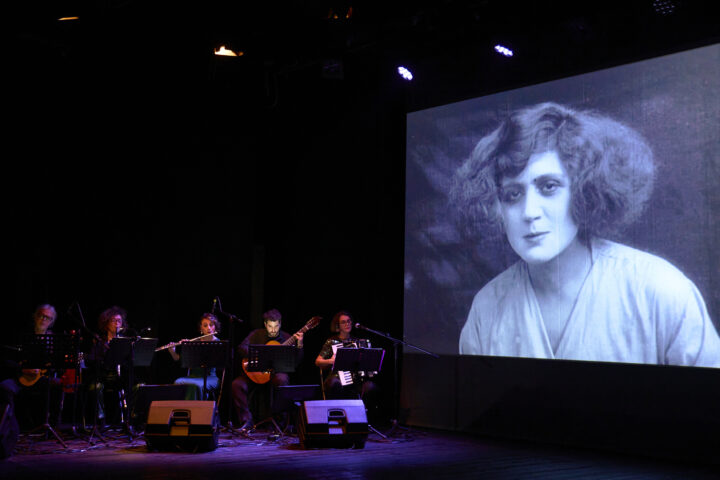 Nella foto un momento del cineconcerto "Elvira Notari: 'A Santanotte"