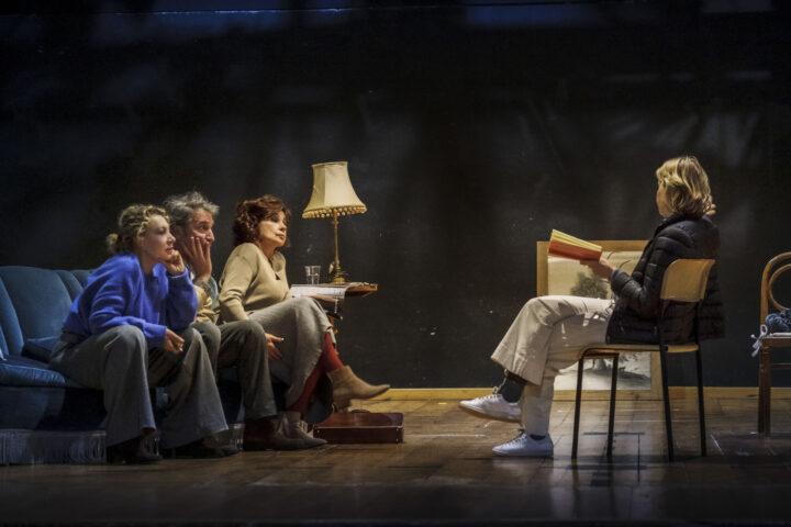 I_TURNI_@FrancescaFago Nella foto un momento delle prove. Da sx IAIA FORTE, ANDREA RENZI, LICIA MAGLIETTA e a dx CRISTINA COMENCINI 