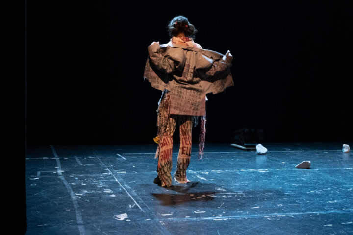 “Alice nelle fogne delle Meraviglie” a Sala Assoli