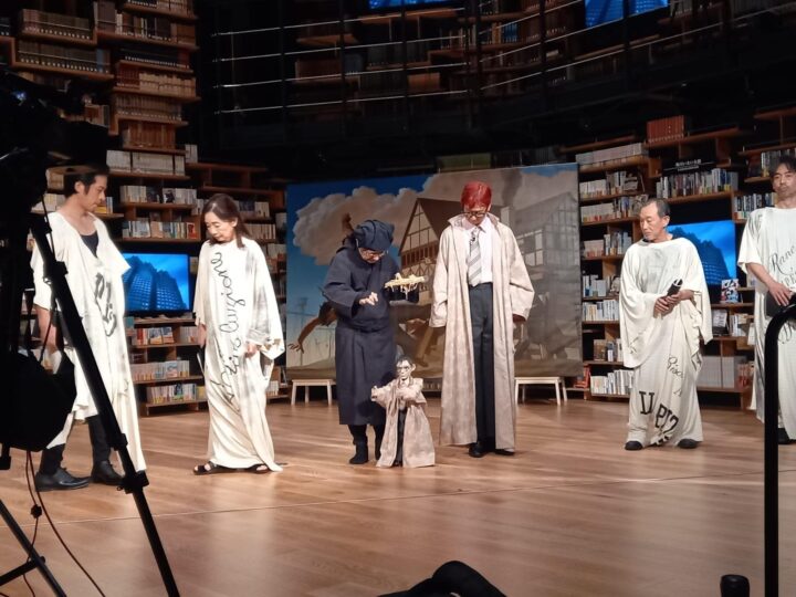 Con “Affabulazione” Napoli vola all’estero