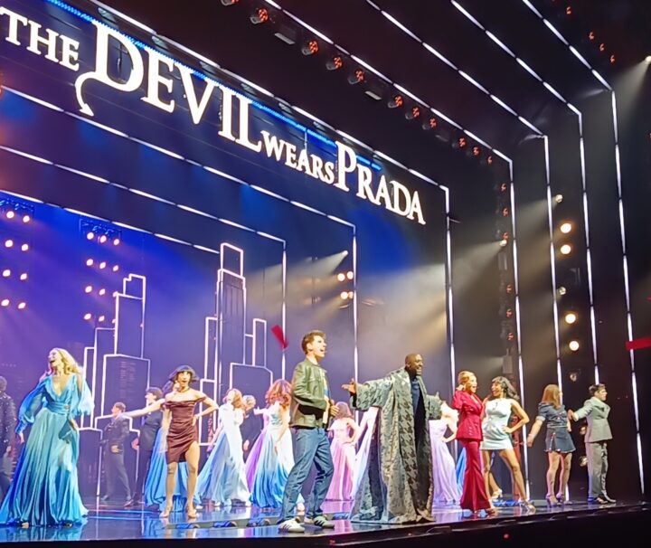 Notizie Teatrali, magazine di cultura e spettacolo 27 Il Diavolo veste Prada nel West End: moda, ironia e spettacolo
